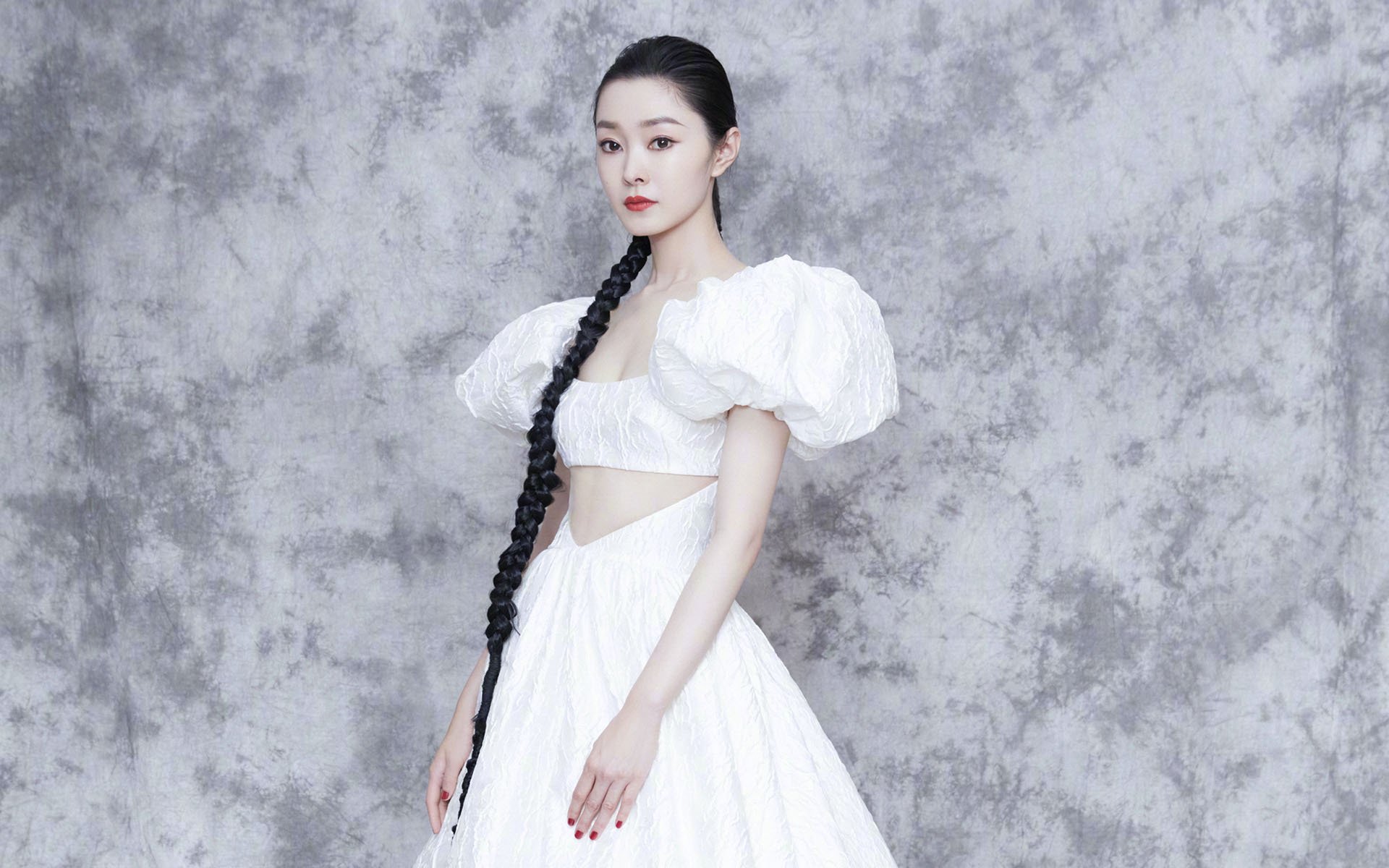 在线篮球教学平台快速发展，为青少年提供优质训练资源，篮球教学网站推荐